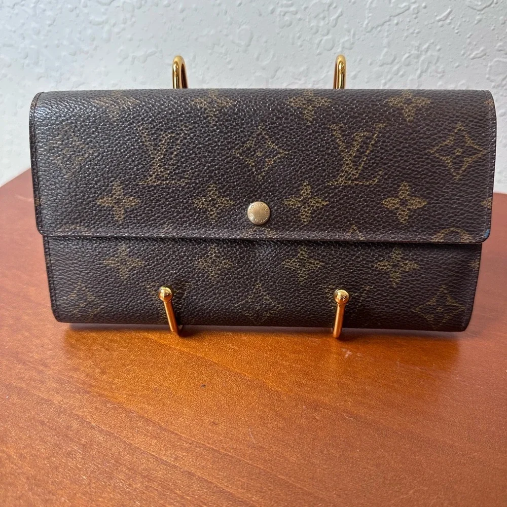 LOUIS VUITTON-TH0052 Full Wallet monogram Canvas